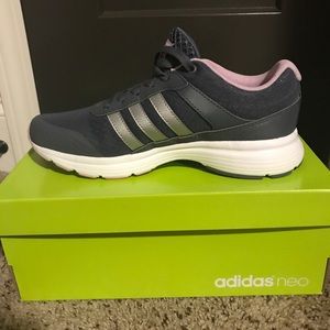 Brand New Adidas Cloudfoam tennis shoes